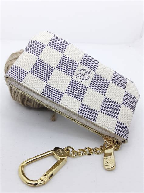 designer wallet with keychain